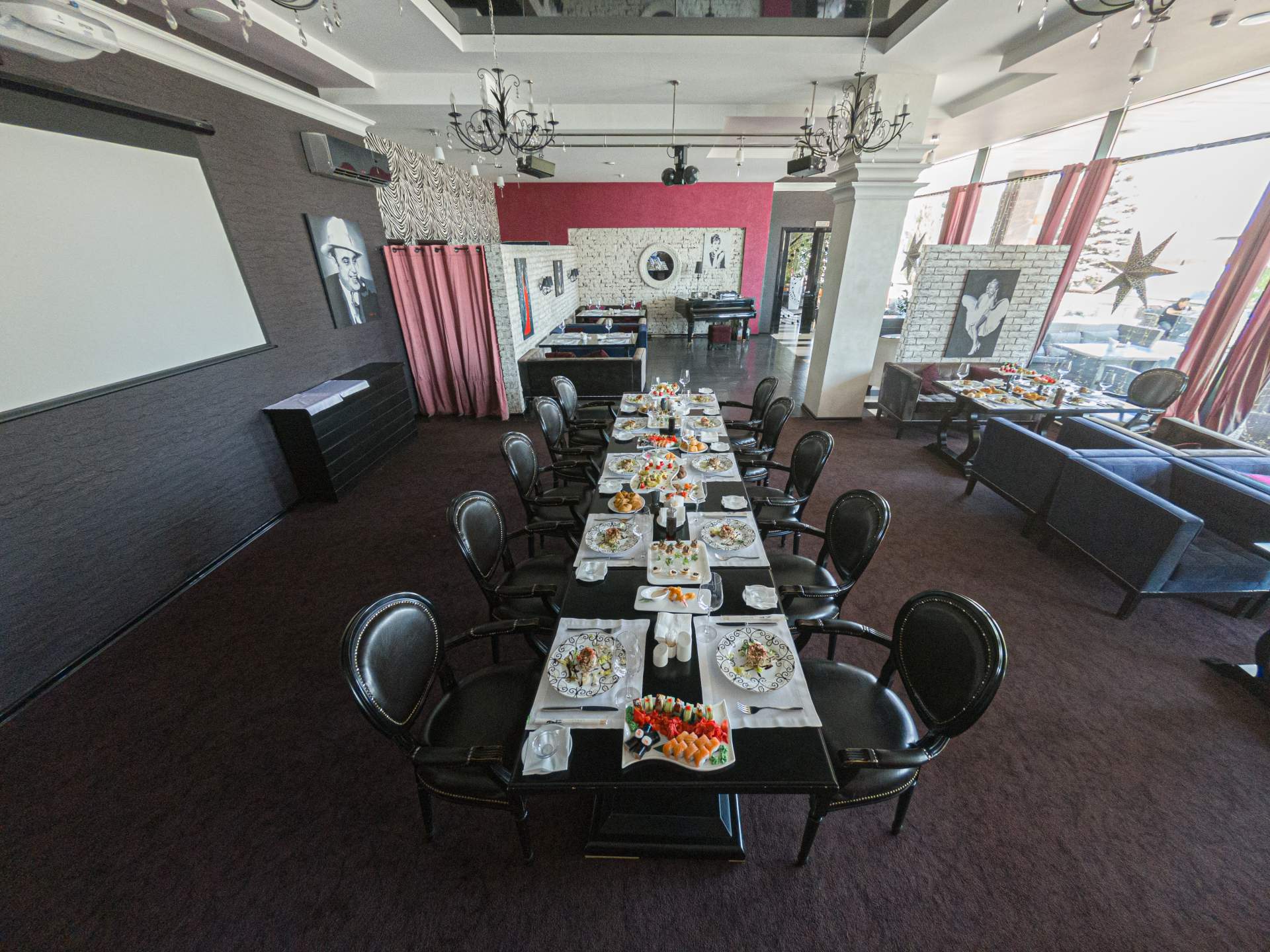 Интерьер ресторана Эра